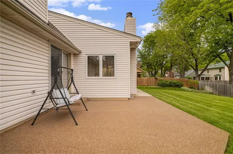 $570,000 | 11721 Hemlock Street, Overland Park, KS 66210