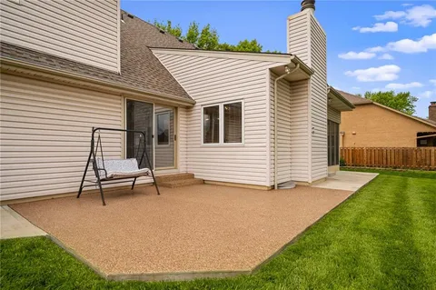 $570,000 | 11721 Hemlock Street, Overland Park, KS 66210