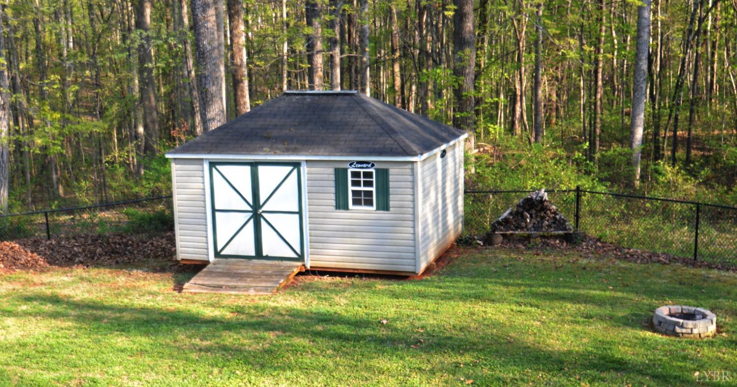 4472 Thomas Jefferson Road Forest, VA 24551 - Photo 33 of 35 Gallery Image 33