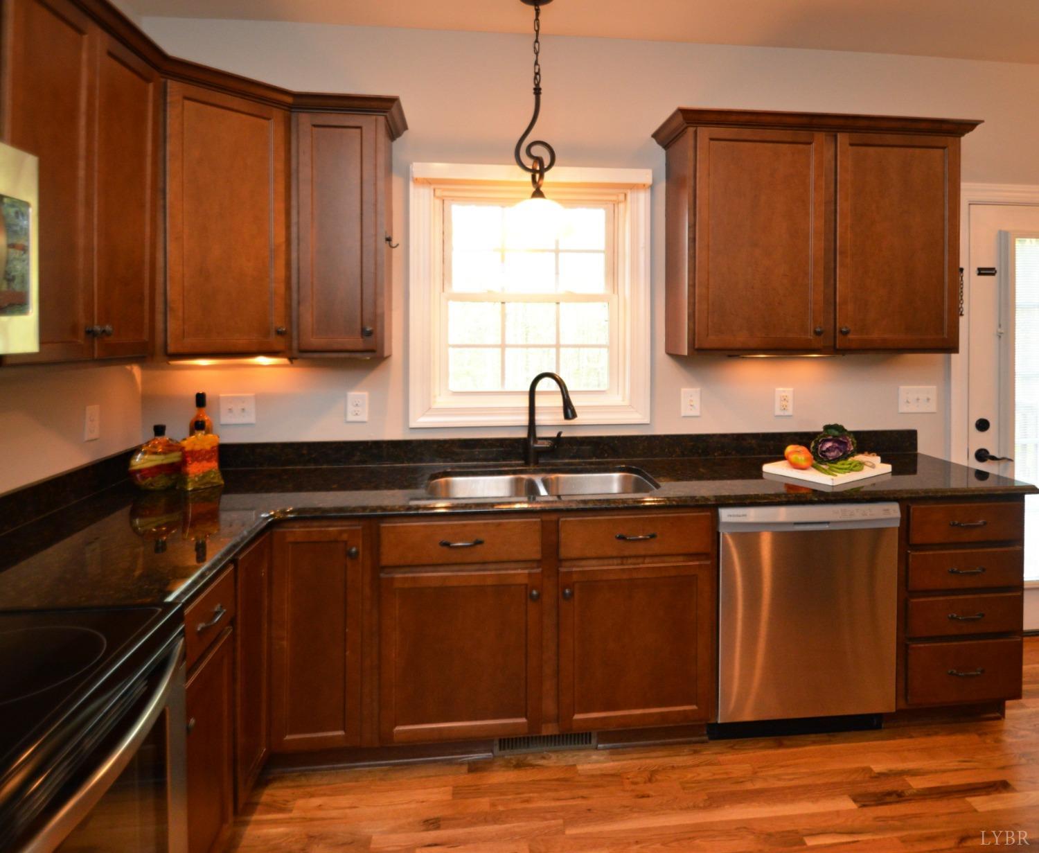 4472 Thomas Jefferson Road Forest, VA 24551 - Photo 7 of 35 Gallery Image 7