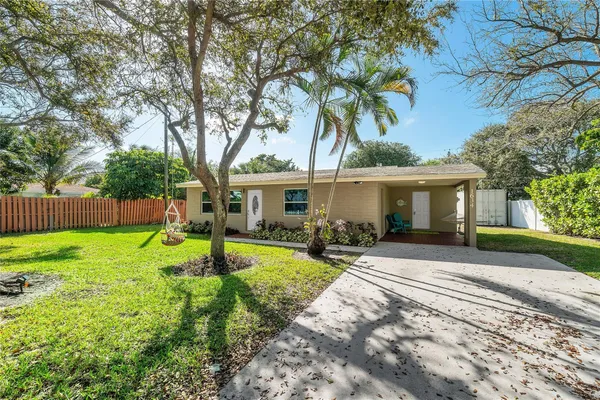 $3,300 | 1634 Northeast 3rd Avenue, Delray Beach, FL 33444