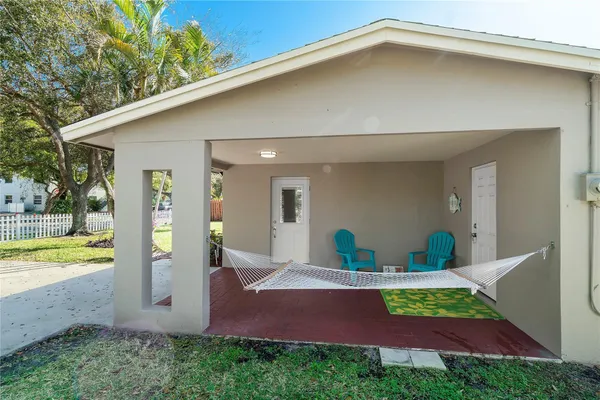 $3,300 | 1634 Northeast 3rd Avenue, Delray Beach, FL 33444