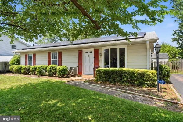$530,000 | 813 North Argonne Avenue, Sterling, VA 20164