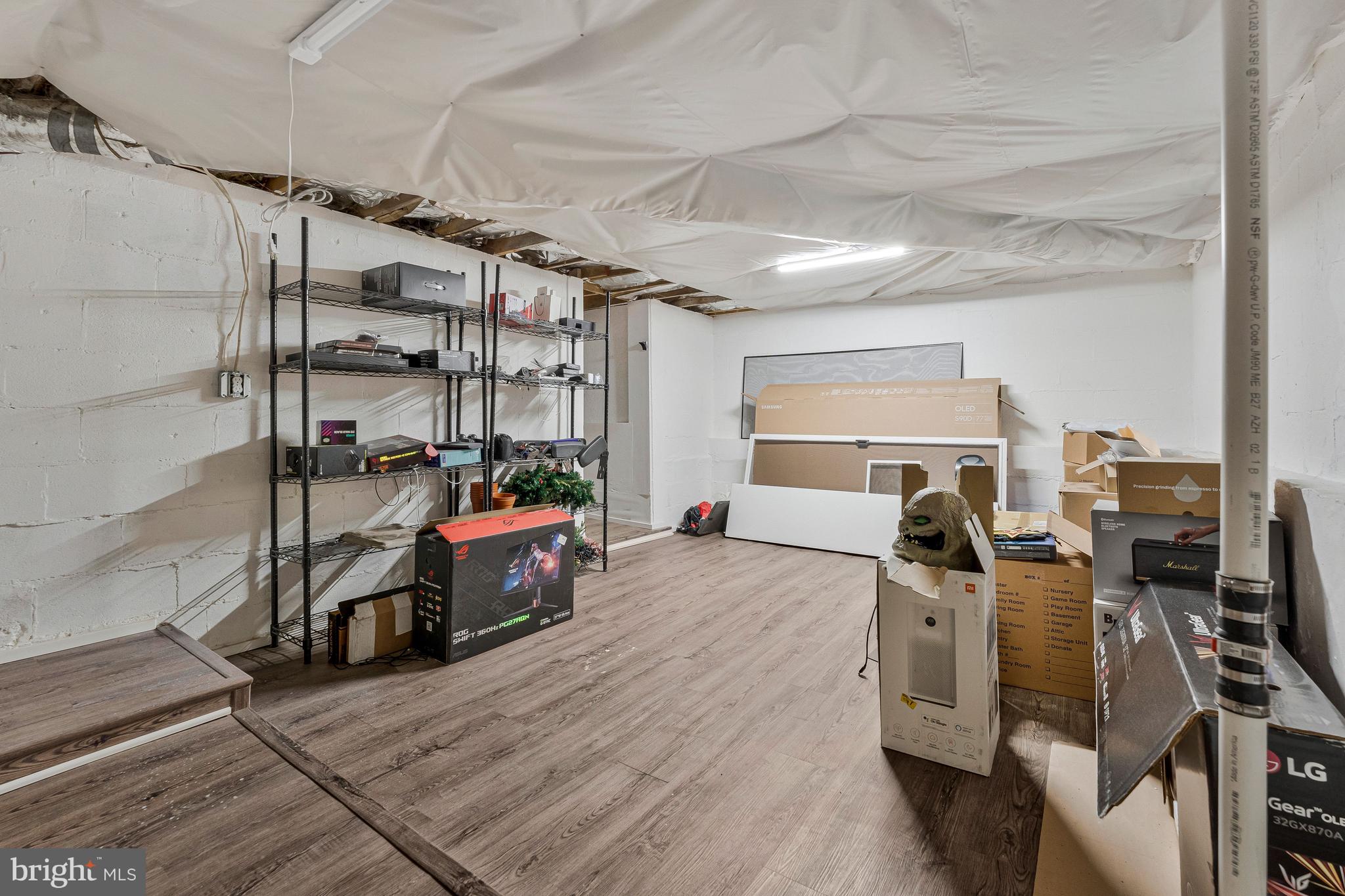 11852 St Trinians Court Reston, VA 20191 - Photo 19 of 48 Storage room