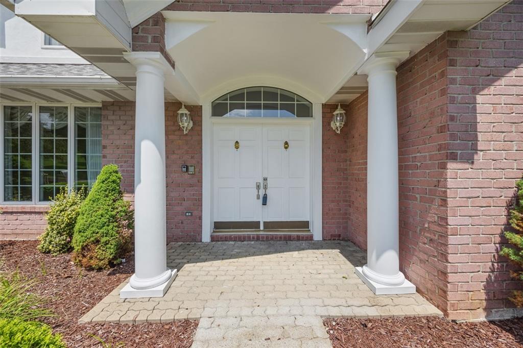 21 Timbercrest Circle Cecil, PA 15321 - Photo 2 of 50