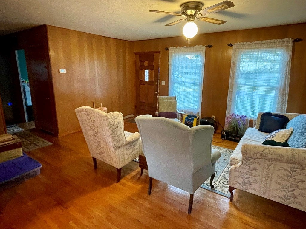 1572 Cranberry Road Galax, VA 24333 - Photo 5 of 14 Gallery Image 5
