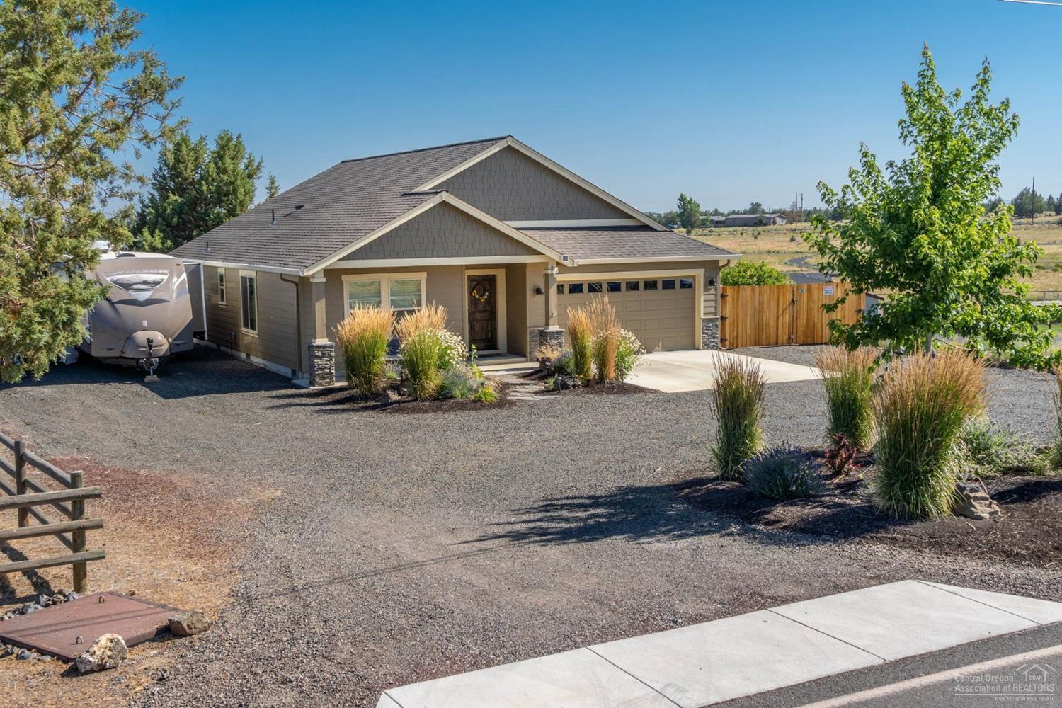 8720 Southwest Panorama Road Terrebonne, OR 97760 - Photo 2 of 24 Room to park RV/trailers on both sides o