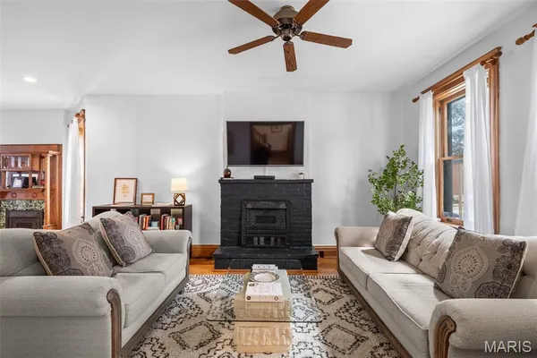 $535,000 | 3241 Geyer Avenue, St. Louis, MO 63104