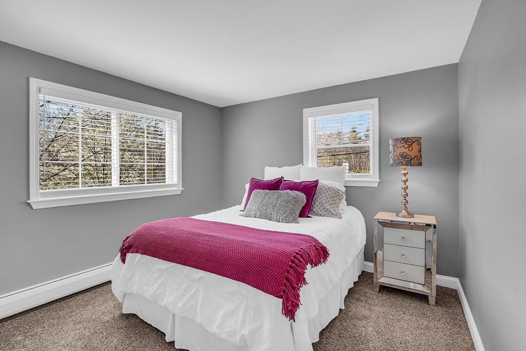 801 Chases Grove Road Derry, NH 03038 - Photo 13 of 24