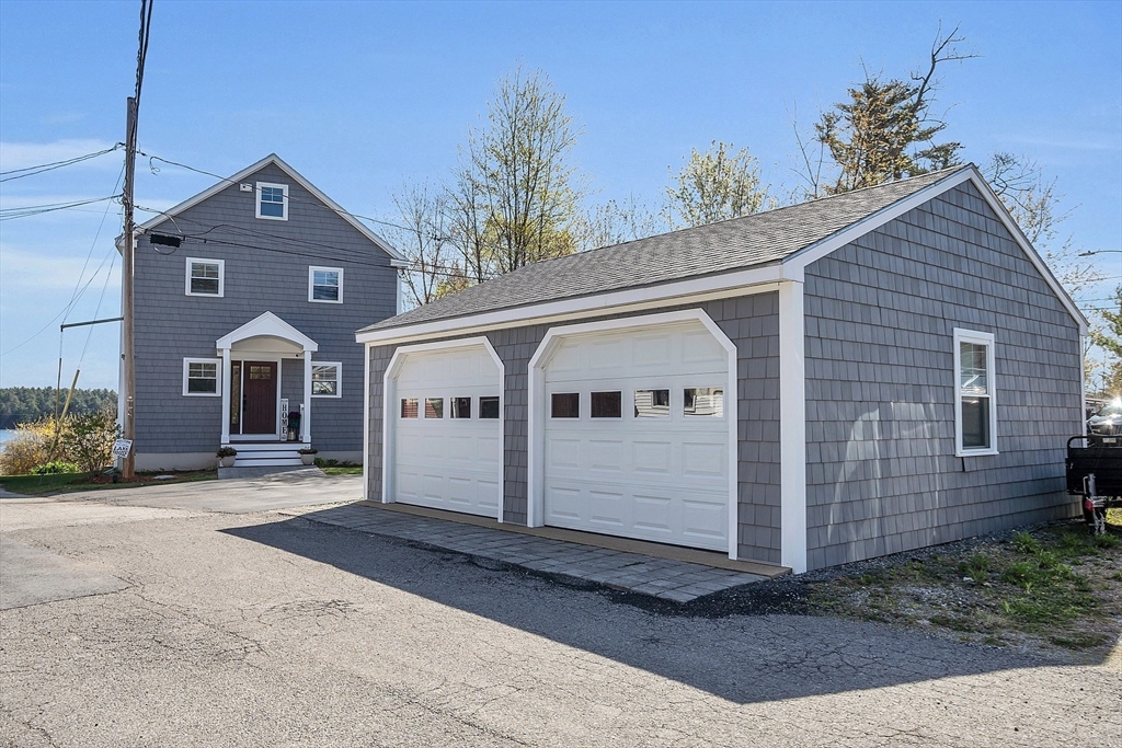 801 Chases Grove Road Derry, NH 03038 - Photo 2 of 24