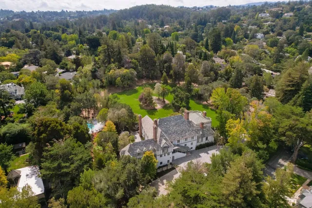 $29,900,000 | 85 Fagan Drive, Hillsborough, CA 94010
