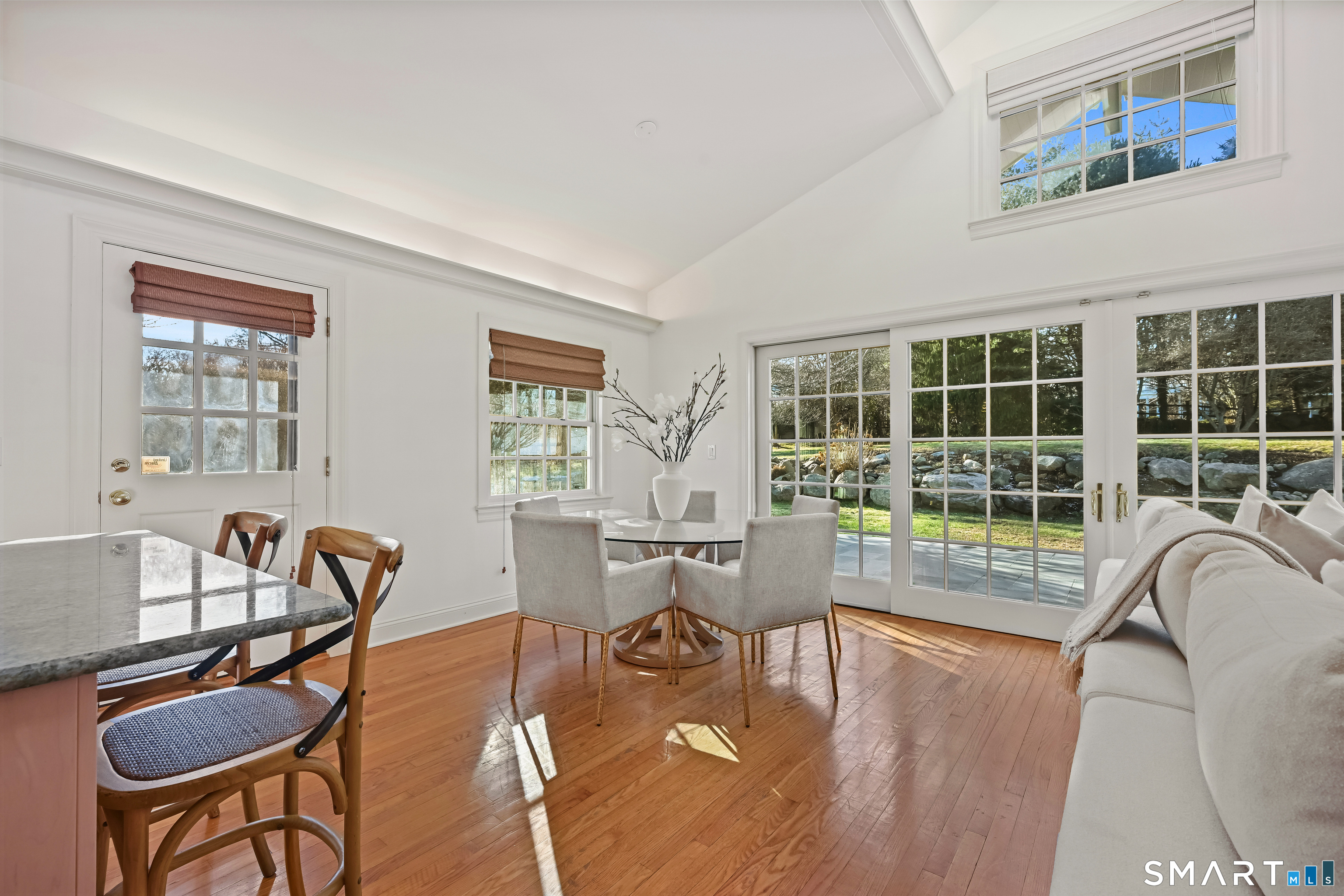 36 MacArthur Lane Stamford, CT 06902 - Photo 10 of 40 Great Room Dining Area