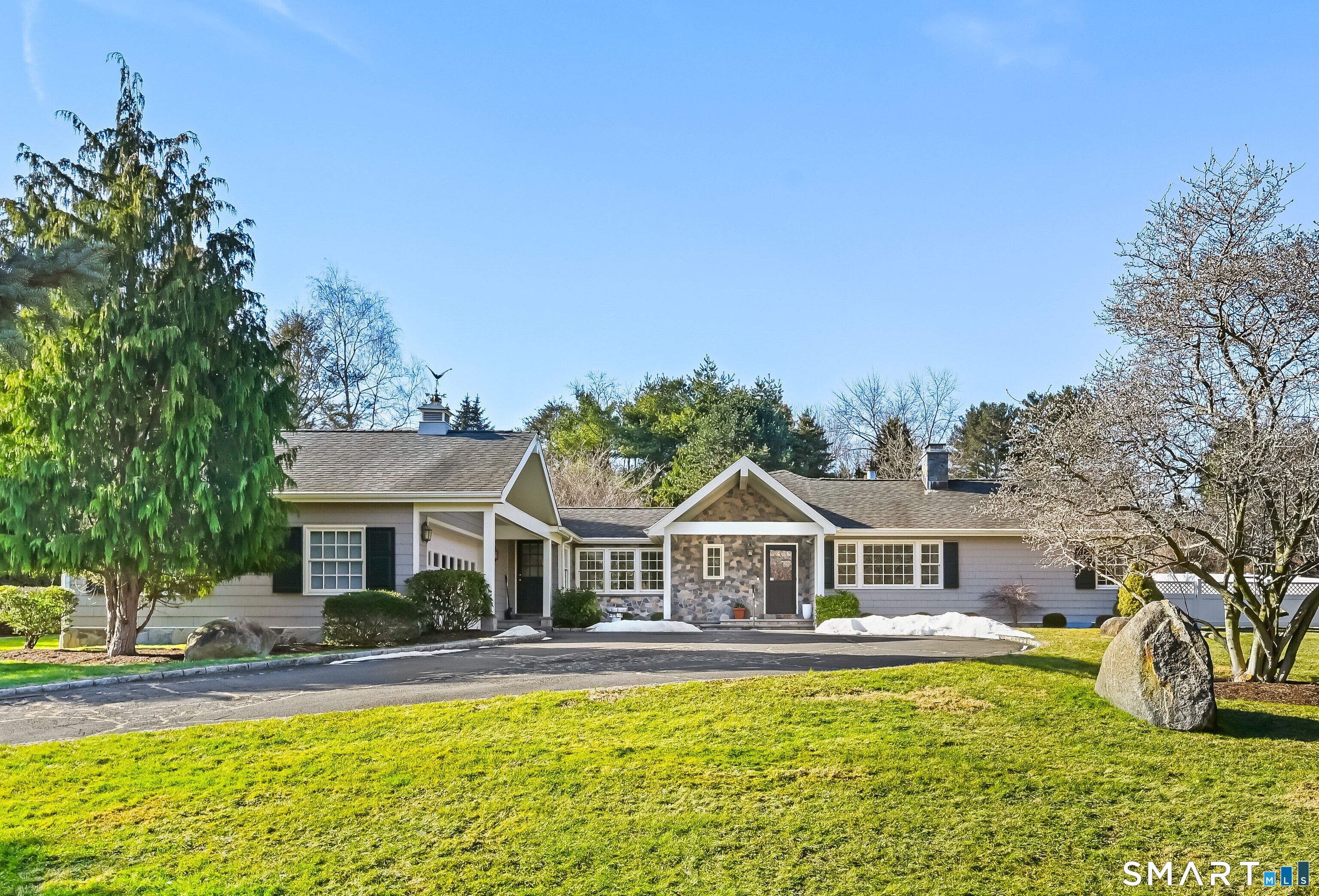 36 MacArthur Lane Stamford, CT 06902 - Photo 2 of 40 Beautiful Ranch on lovely acre