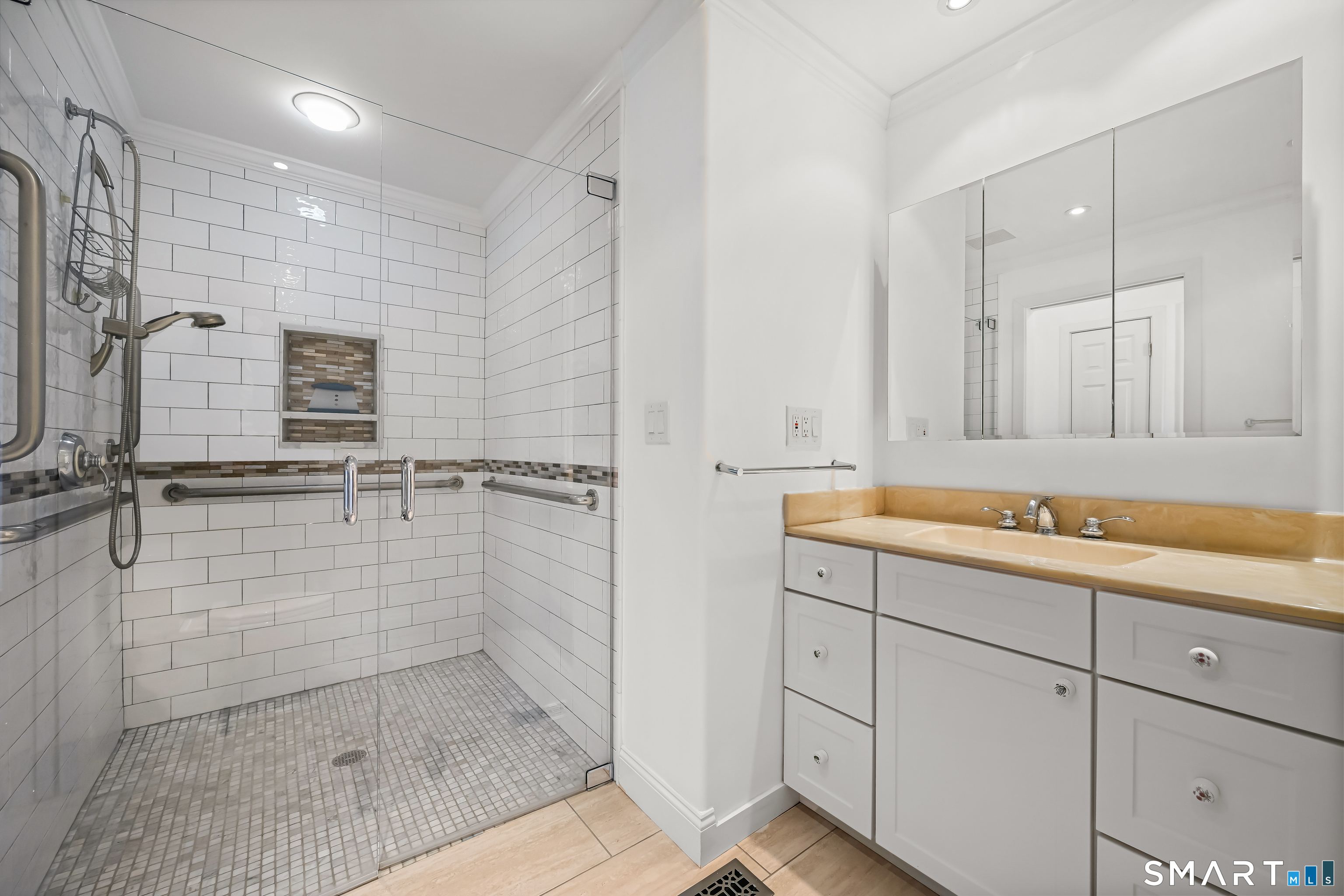 36 MacArthur Lane Stamford, CT 06902 - Photo 26 of 40 Updated Full Bath with roll-in shower & grab bar