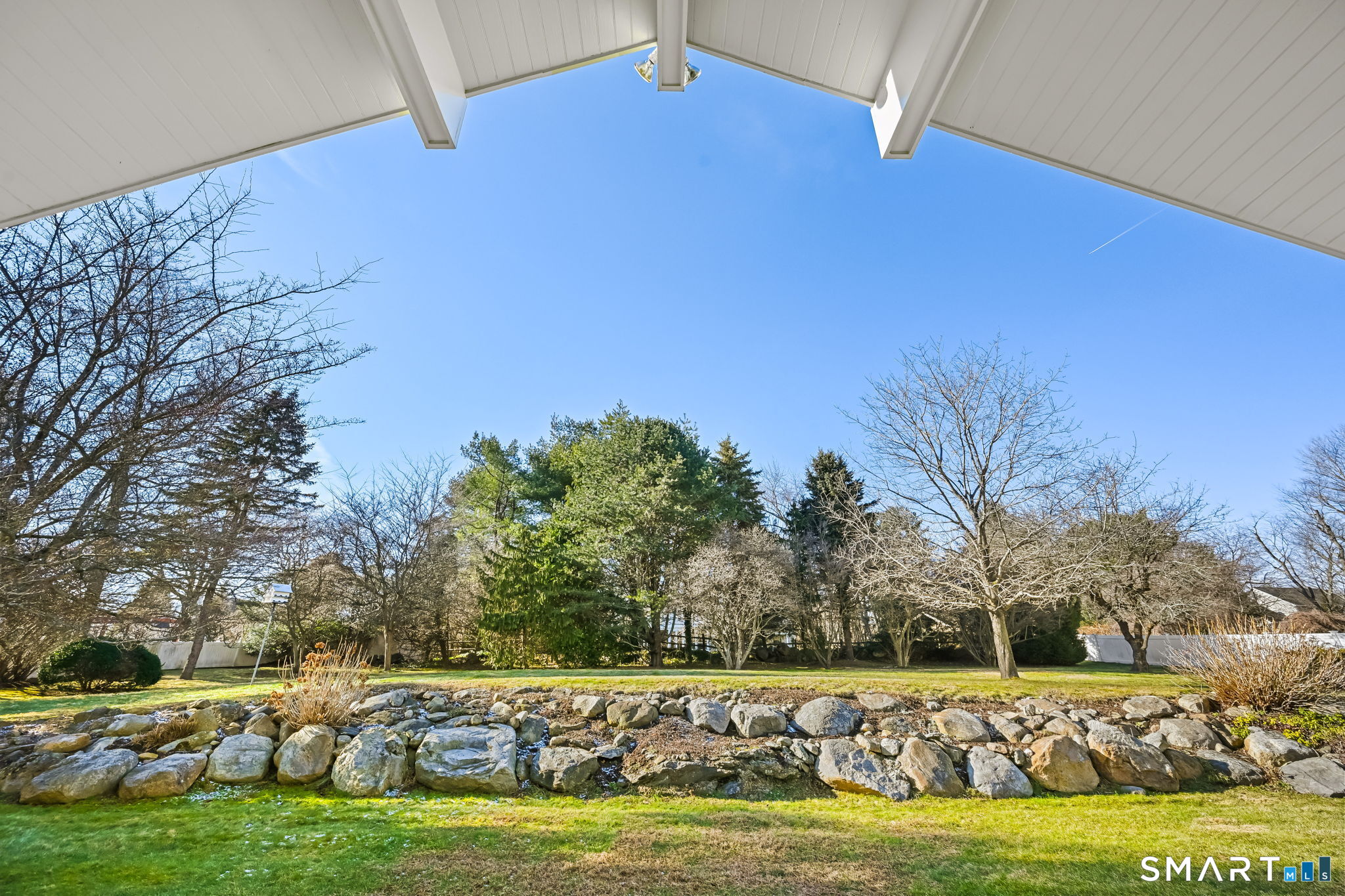 36 MacArthur Lane Stamford, CT 06902 - Photo 34 of 40 View of gorgeous yard from Great Room sliders and Patio