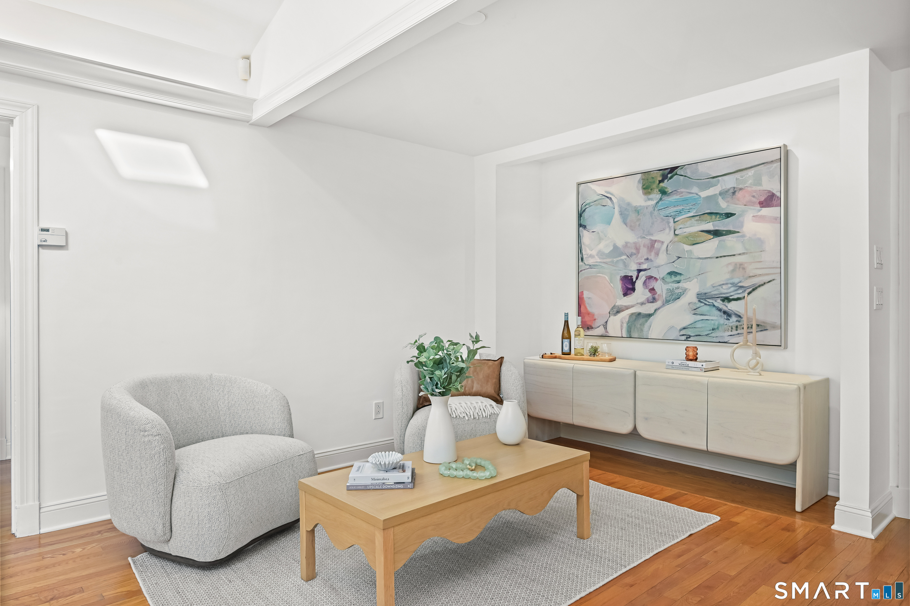 36 MacArthur Lane Stamford, CT 06902 - Photo 9 of 40 Separate Sitting Area with alcove wall