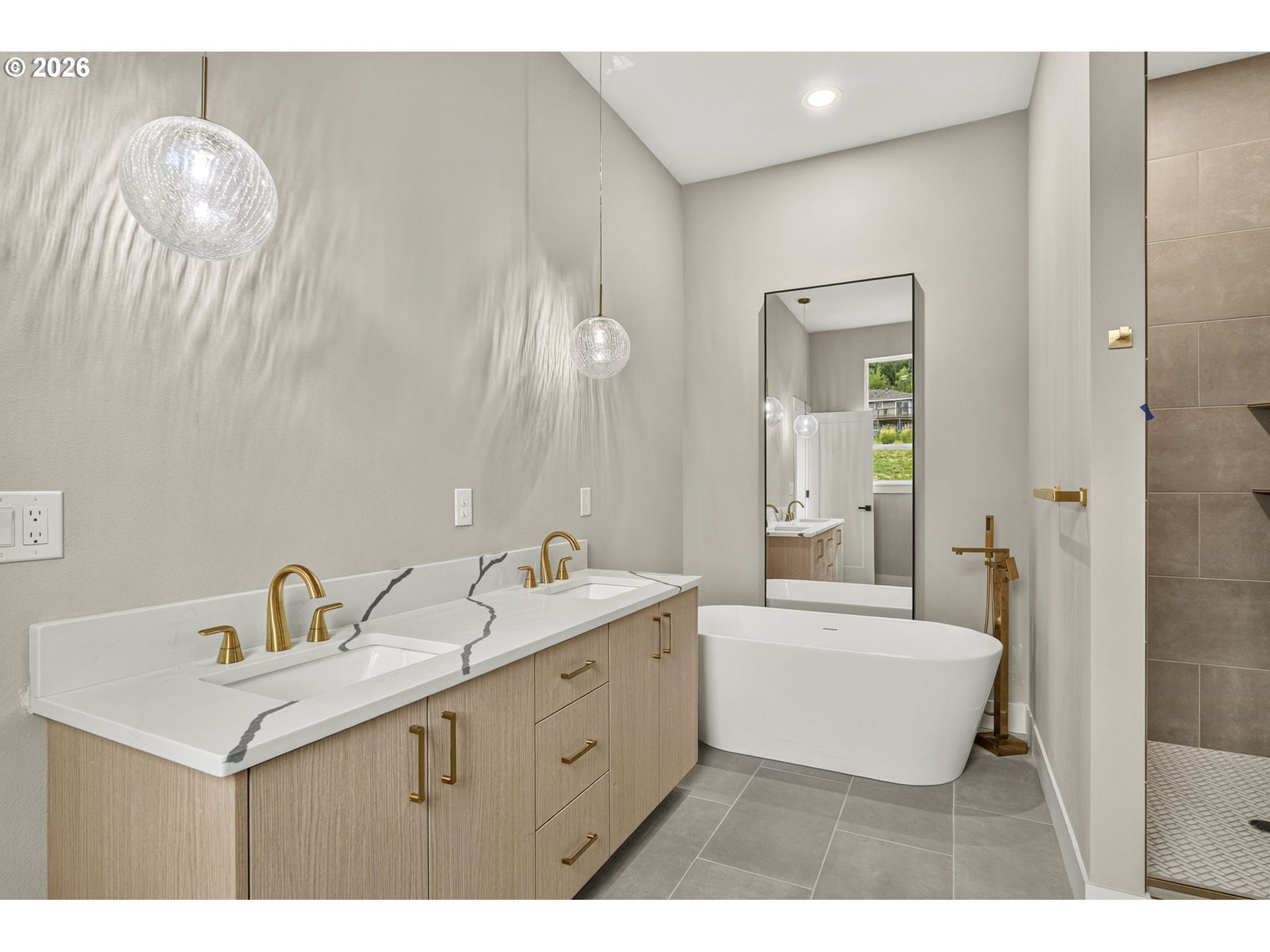 424 Northeast Lutheran Church Road Stevenson, WA 98648 - Photo 20 of 38 Bathroom