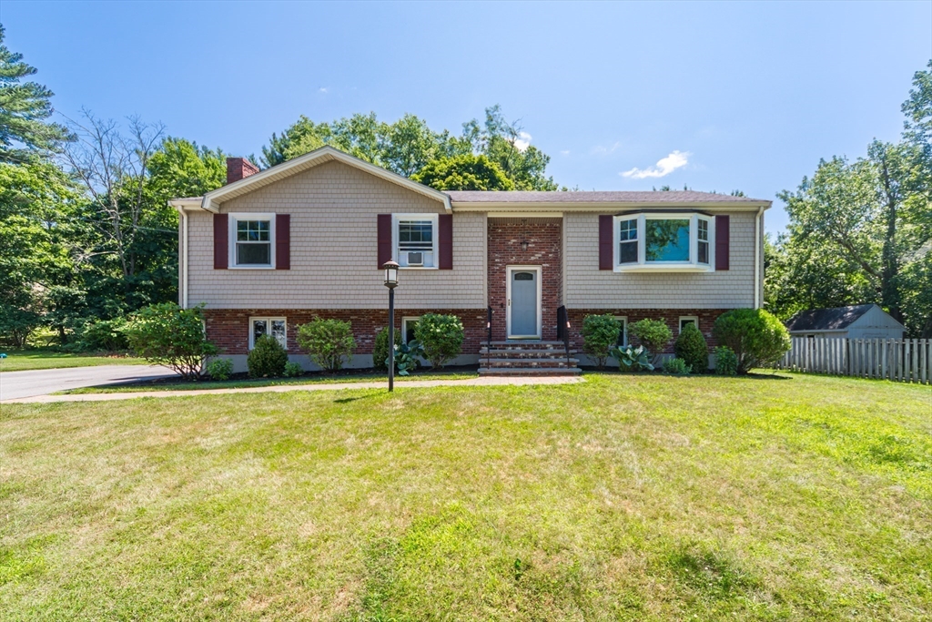 4 Colburn Street Natick, MA 01760 - Photo 4 of 37