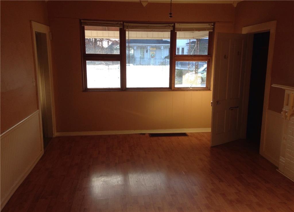 325 2nd Street Butler, PA 16001 - Photo 5 of 8