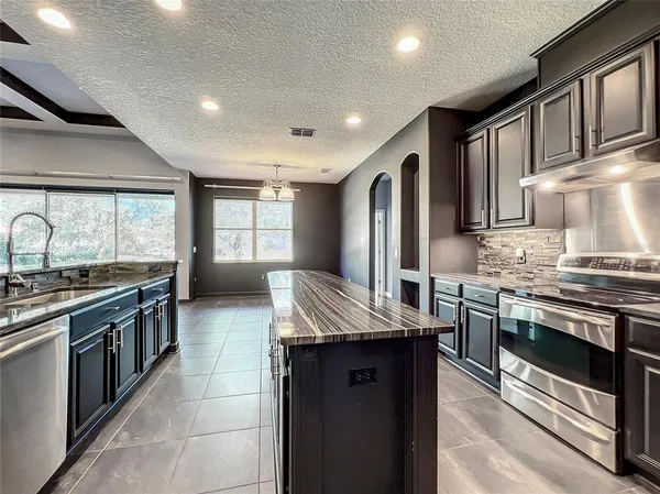 $3,800 | 10041 Oak Quarry Drive, Orlando, FL 32832
