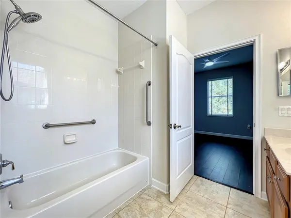 $3,800 | 10041 Oak Quarry Drive, Orlando, FL 32832