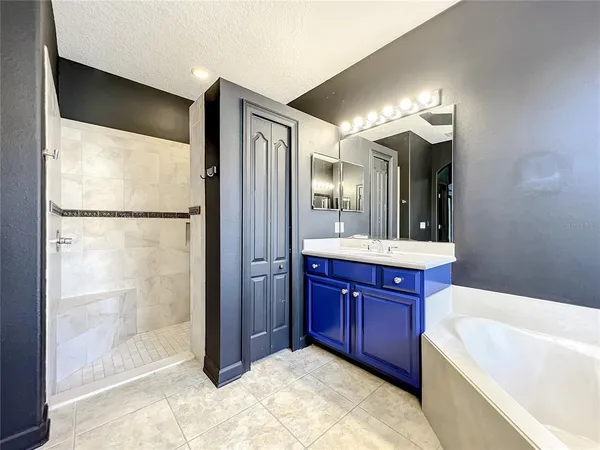 $3,800 | 10041 Oak Quarry Drive, Orlando, FL 32832