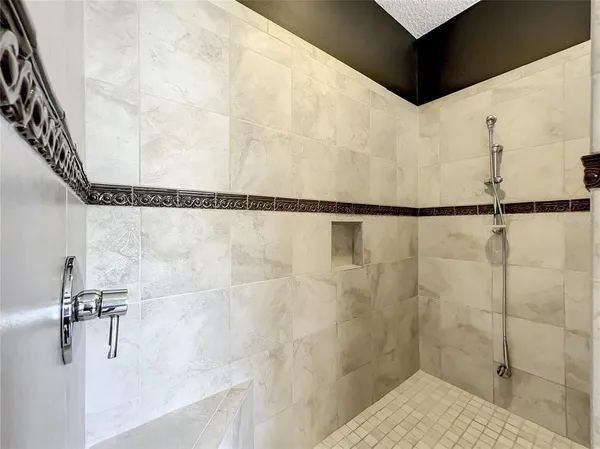 $3,800 | 10041 Oak Quarry Drive, Orlando, FL 32832