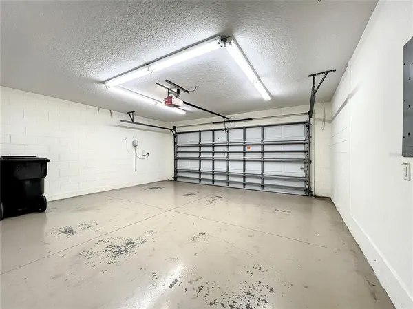 $3,800 | 10041 Oak Quarry Drive, Orlando, FL 32832
