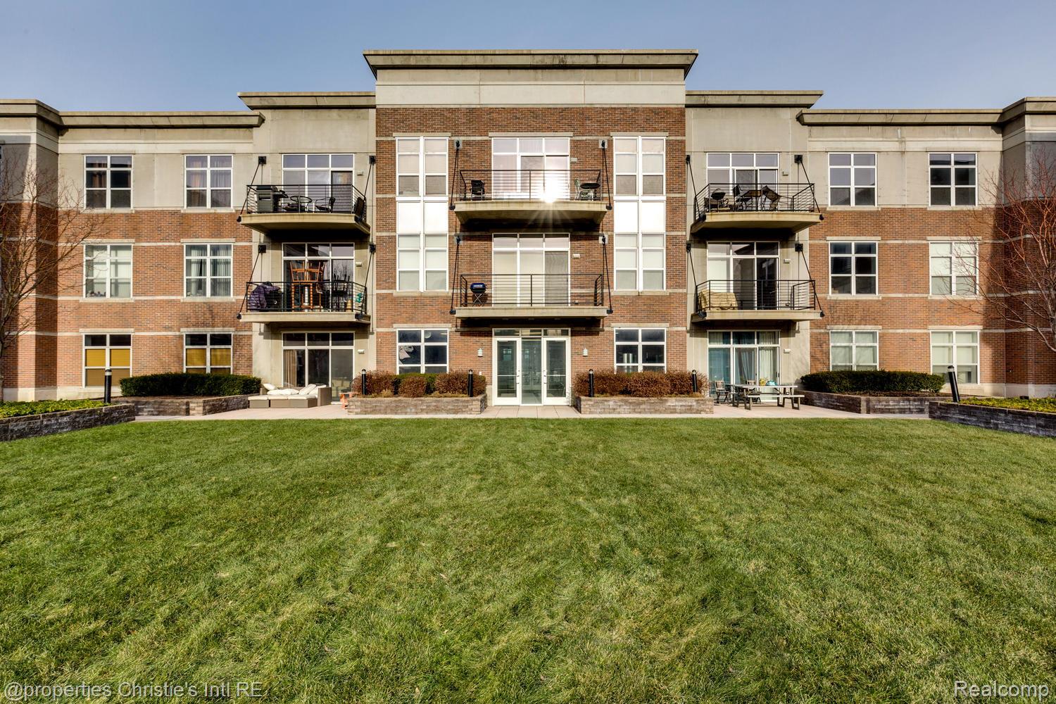 66 Winder Street, Unit 332 Detroit, MI 48201 - Photo 26 of 30 View of apartment building / complex