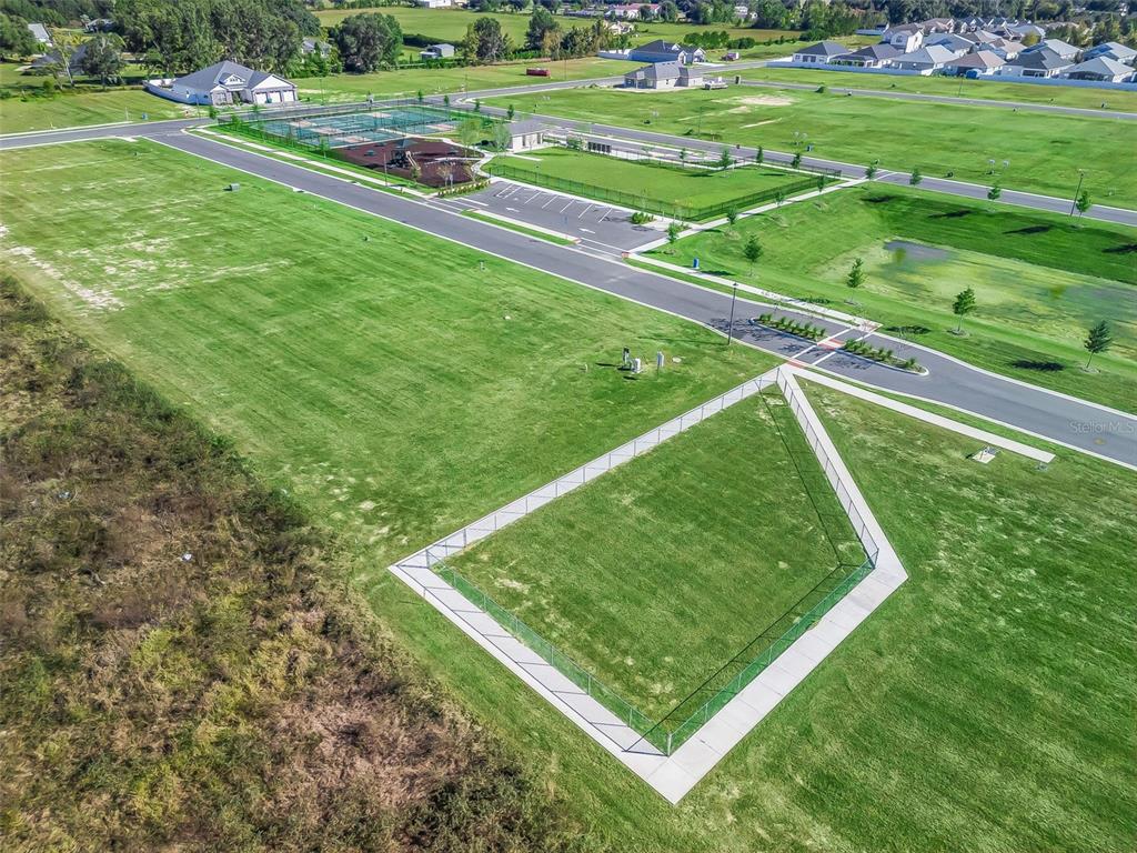 3 Northeast 125th Loop Oxford, FL 34484 - Photo 7 of 10 a view of a field with a park