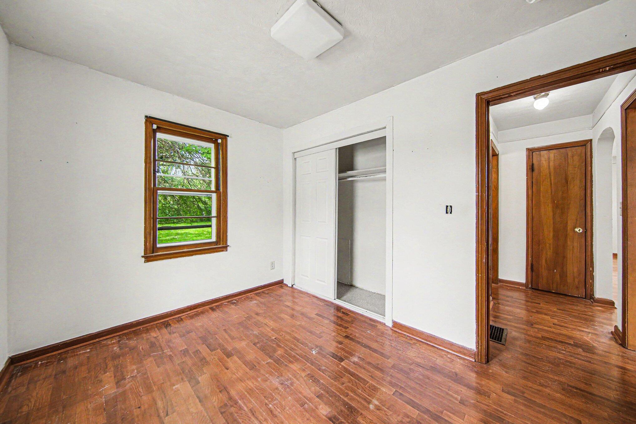 853 Addison Street Adrian, MI 49221 - Photo 19 of 30 020_dscf5636_721