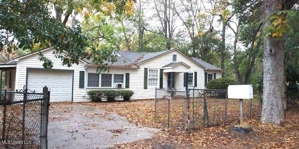 100 Beau Pre Road Natchez, MS 39120 - Photo 1 of 24 Exterior