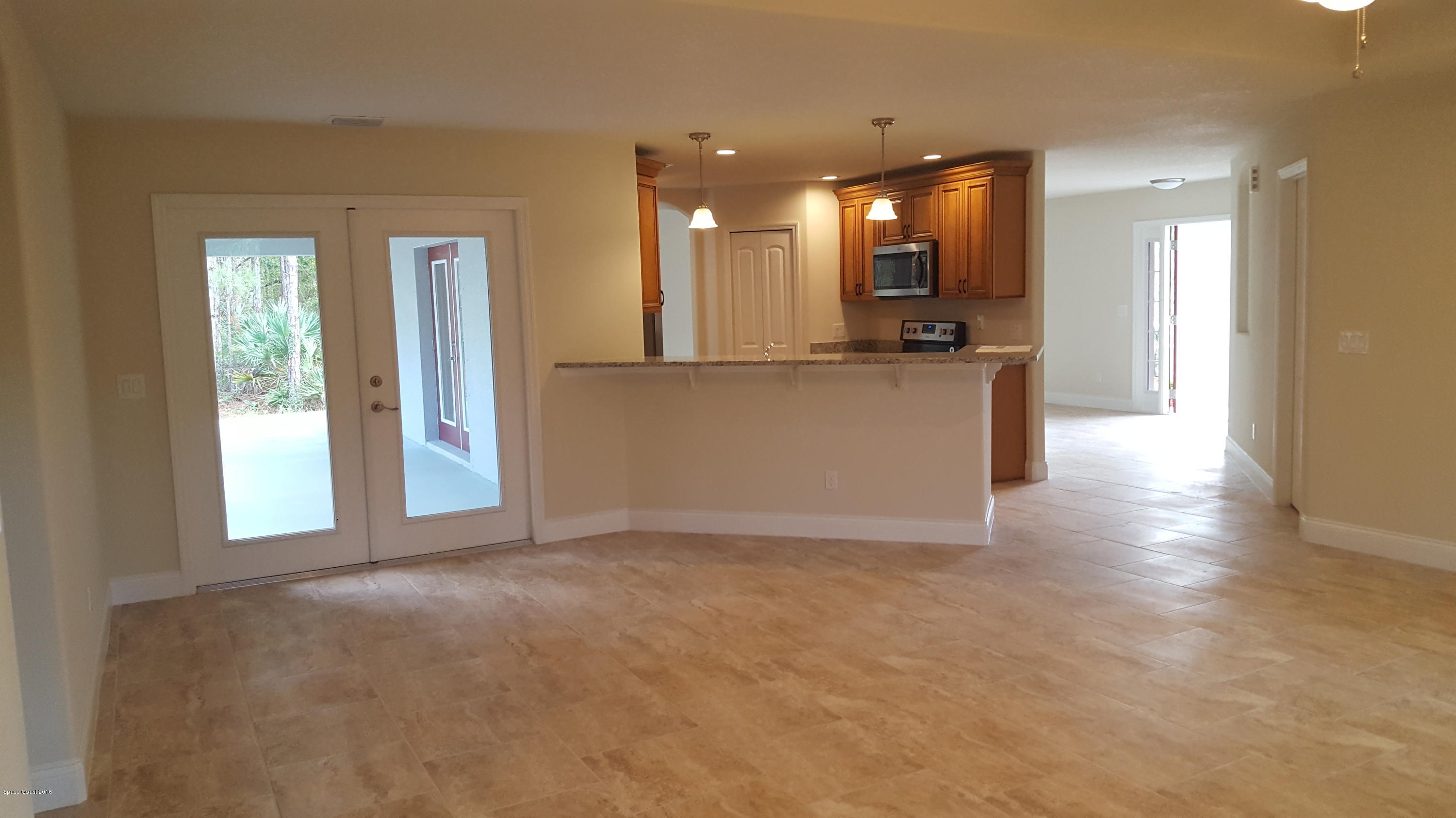 1111 Commerce Road Southeast Palm Bay, FL 32909 - Photo 4 of 12 Family Room