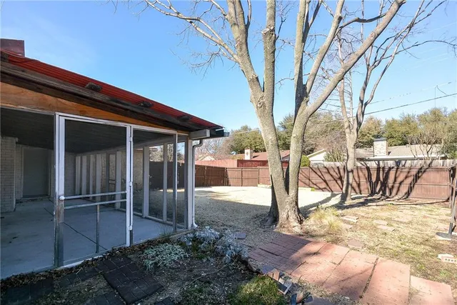 $2,400 | 1505 Hayfield Drive, Plano, TX 75023