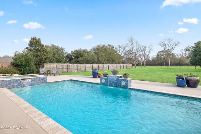 $1,095,000 | 119 Nellies Lane, Broussard, LA 70518