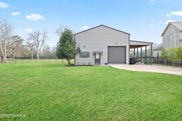 $1,095,000 | 119 Nellies Lane, Broussard, LA 70518