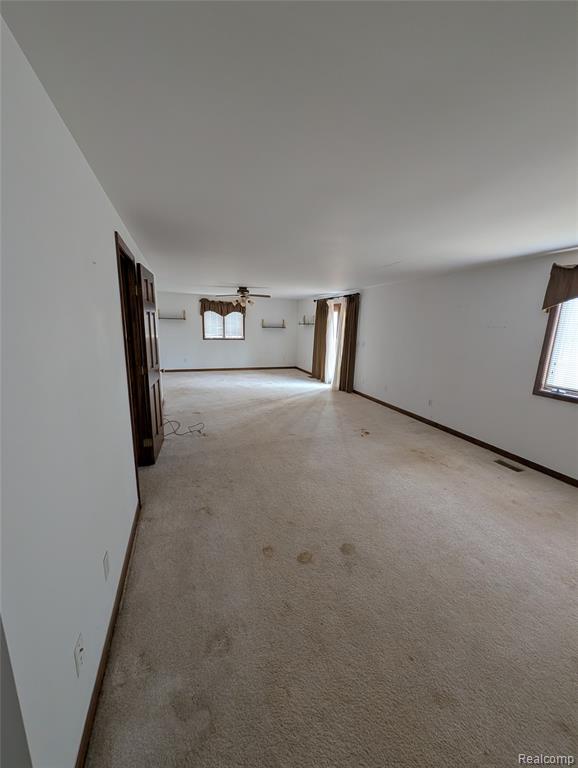 9345 Weber Road Columbus, MI 48063 - Photo 16 of 29