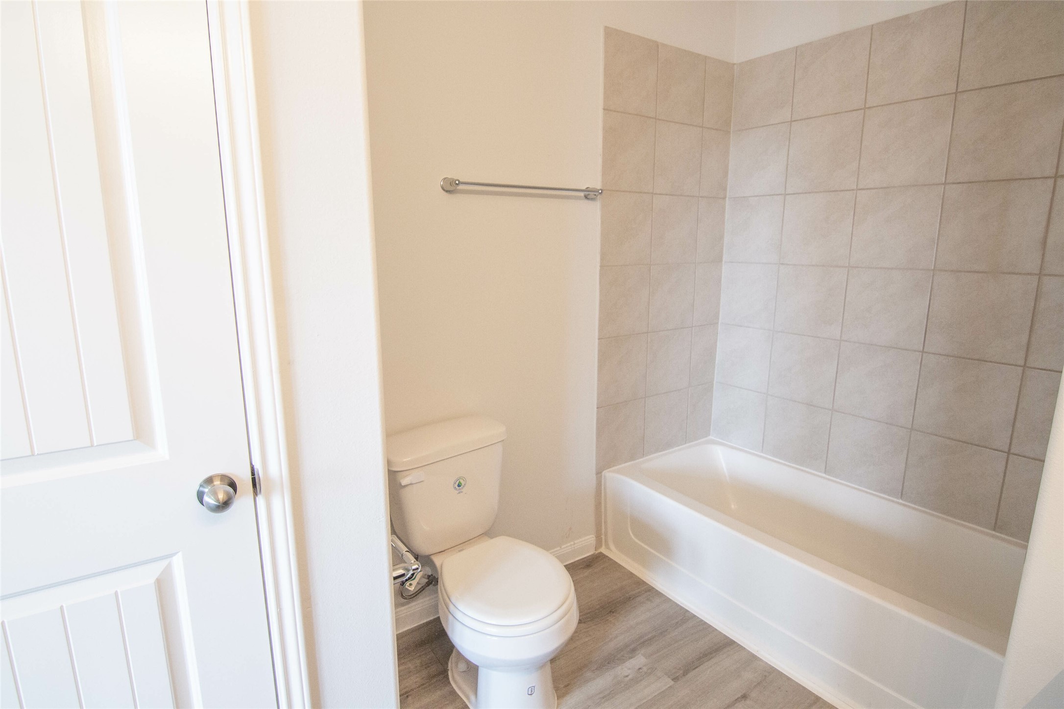 18707 Bell Ravine Drive Katy, TX 77449 - Photo 16 of 16 Photos may be representative of the floor plan and not the exact home. Finishes, layout, and features of the actual property for lease may vary.