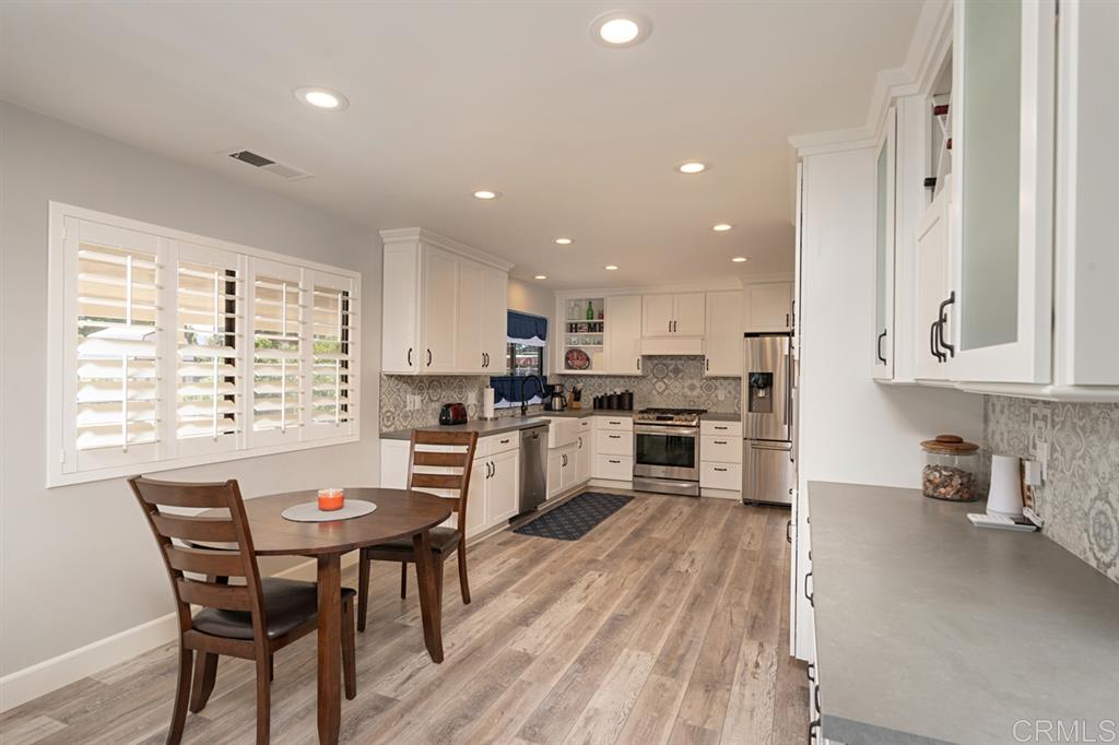 28451 Sunset Road Valley Center, CA 92082 - Photo 4 of 22