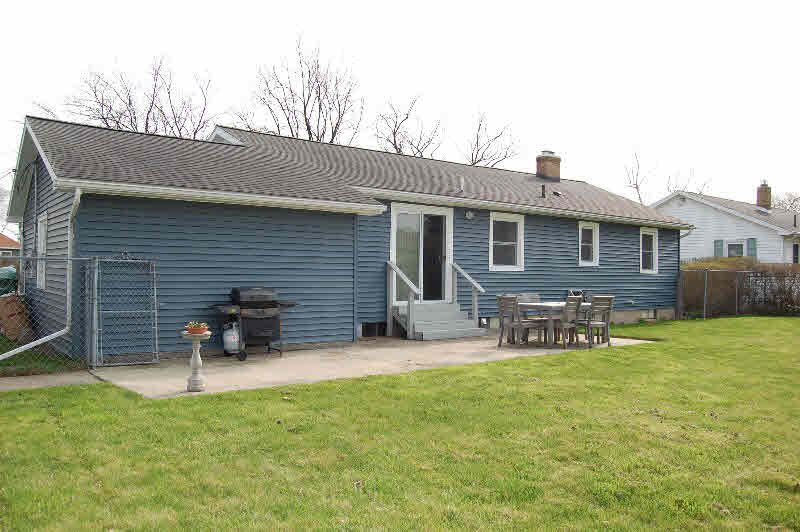 3335 Wilder Road Bay City, MI 48706 - Photo 2 of 13