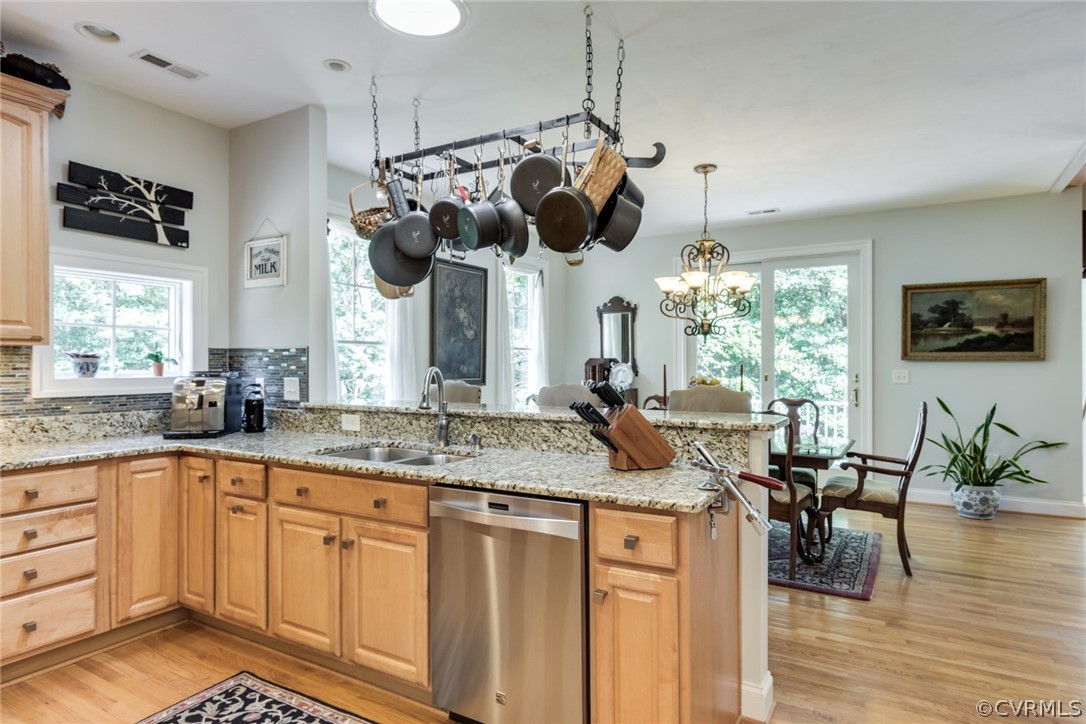 3141 Ridge Drive Toano, VA 23168 - Photo 10 of 45 Gallery Image 10