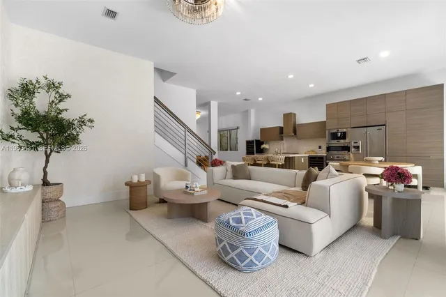 $17,950 | 18935 Atlantic Boulevard, Sunny Isles Beach, FL 33160