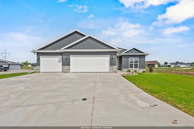 $419,900 | 733 Tambour Court, Unit 10, De Pere, WI 54115