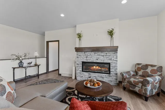 $425,900 | 733 Tambour Court, Unit 10, De Pere, WI 54115