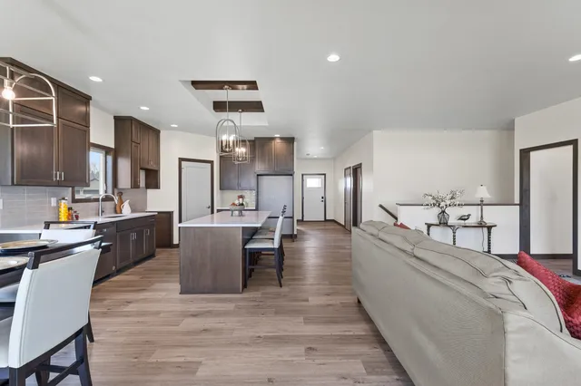 $425,900 | 733 Tambour Court, Unit 10, De Pere, WI 54115