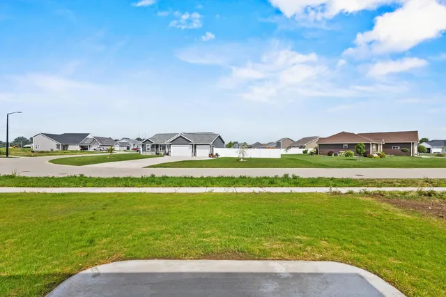 $425,900 | 733 Tambour Court, Unit 10, De Pere, WI 54115