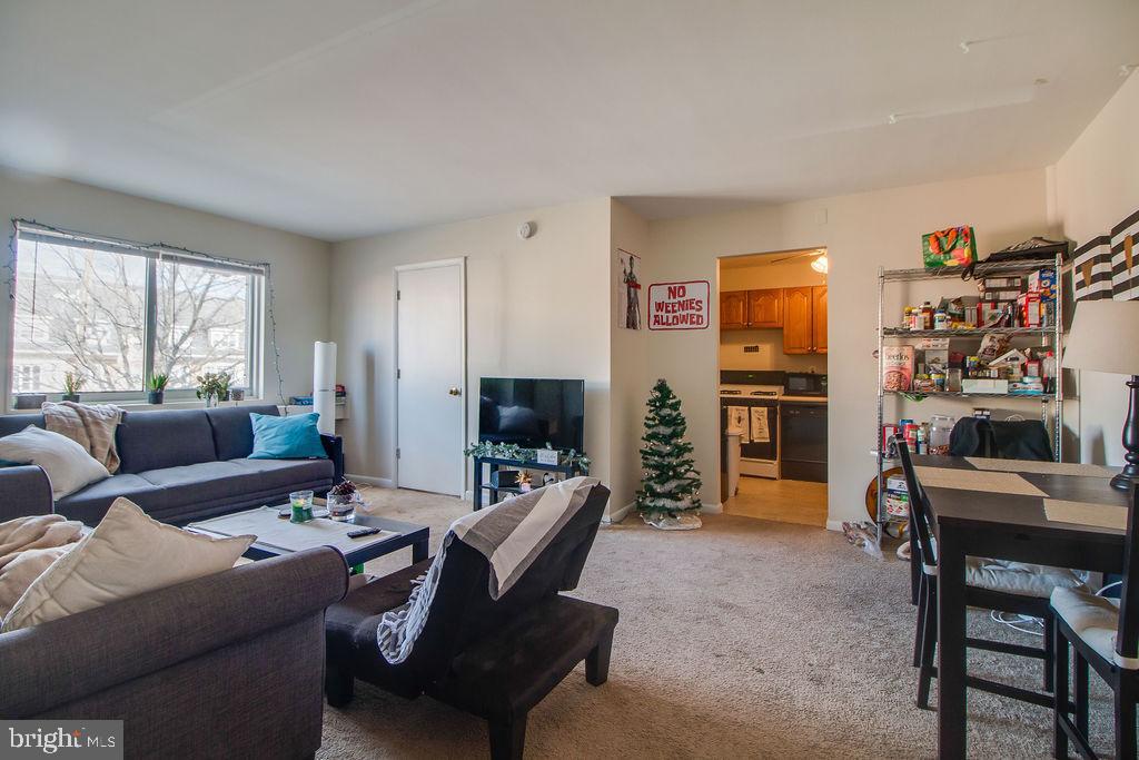 4313 Knox Road, Unit 407 College Park, MD 20740 - Photo 5 of 16 living room