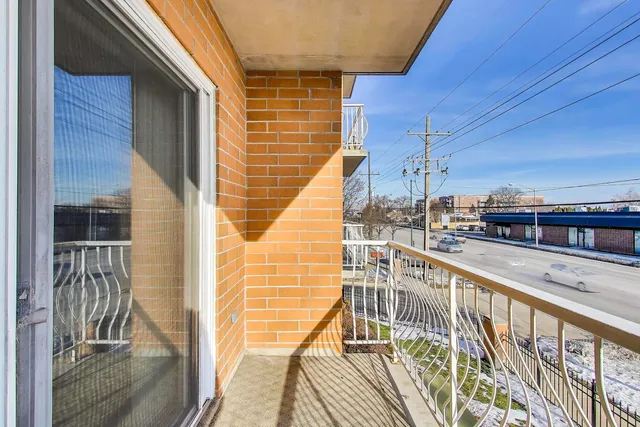 $200,000 | 4534 North Cumberland Avenue, Unit 101, Chicago, IL 60656