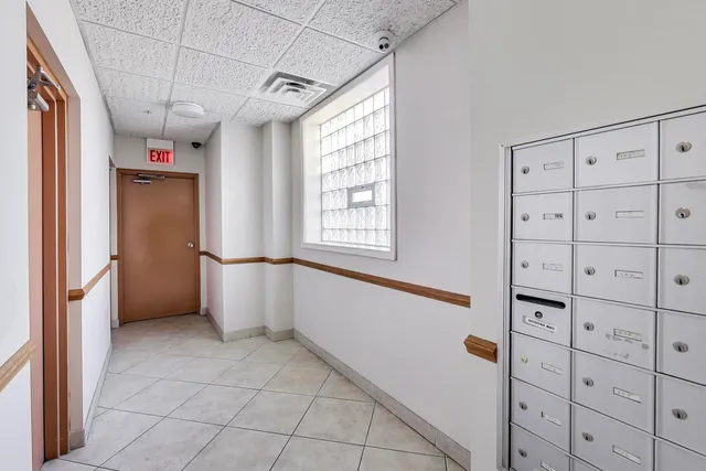 $200,000 | 4534 North Cumberland Avenue, Unit 101, Chicago, IL 60656