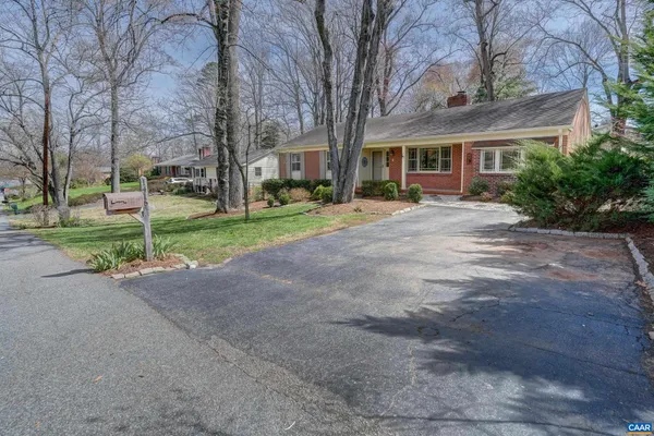 $825,000 | 1416 Lester Drive, Charlottesville, VA 22901